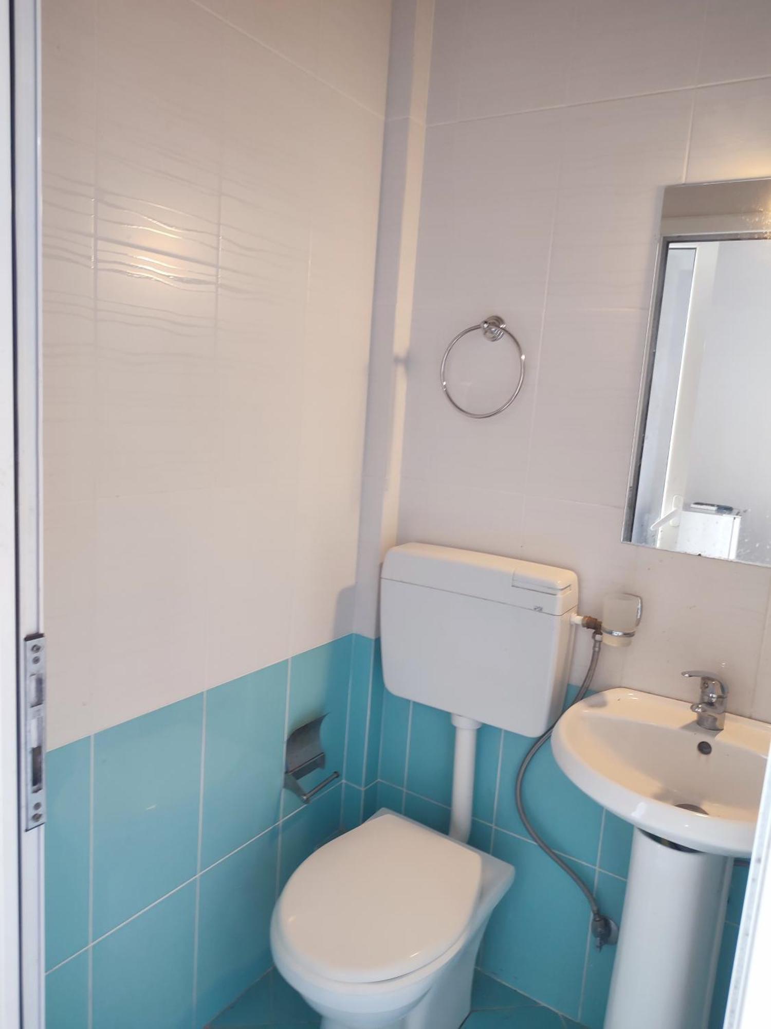 Petros Rooms Himare Exterior photo